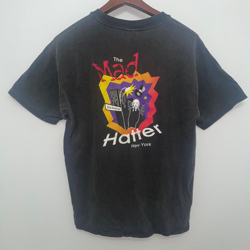 Vintage Mens The Mad Hatter New York Faded T-Shirt (0530)